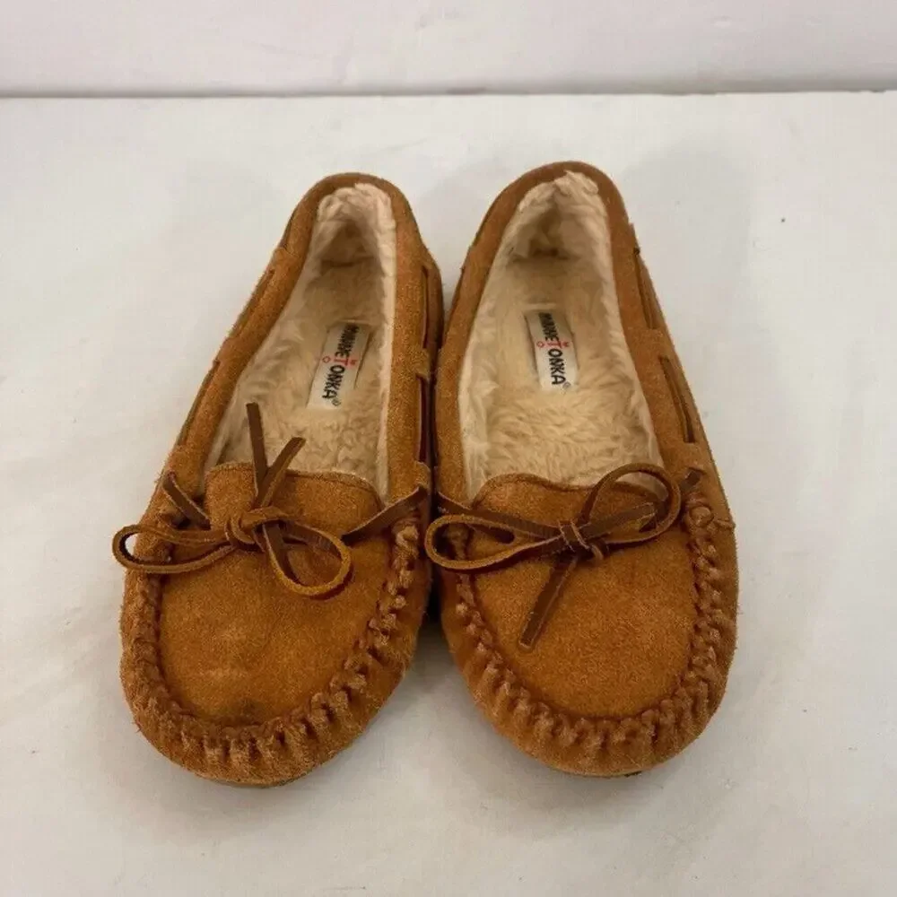 Minnetonka Shoes Moccasins Kids Youth Size 1 Cally Brown Suede Leather Slippers